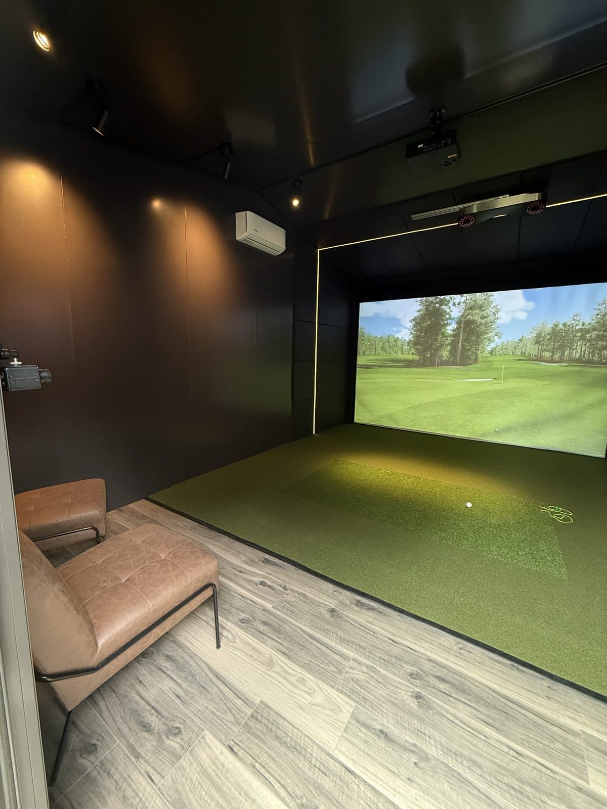 GSR sim room with leather bench